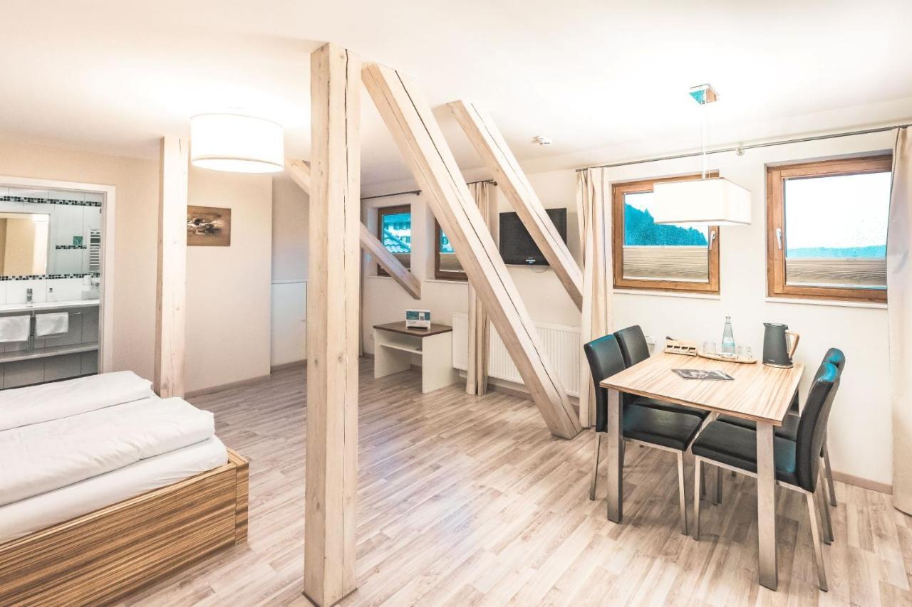 Boutique Wellnesshotel Landmann Steinen  Екстер'єр фото
